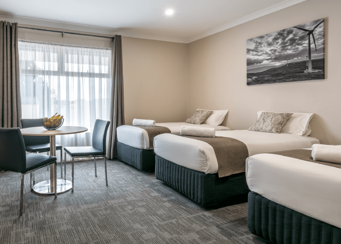 DeluxeFamilyRoom_4